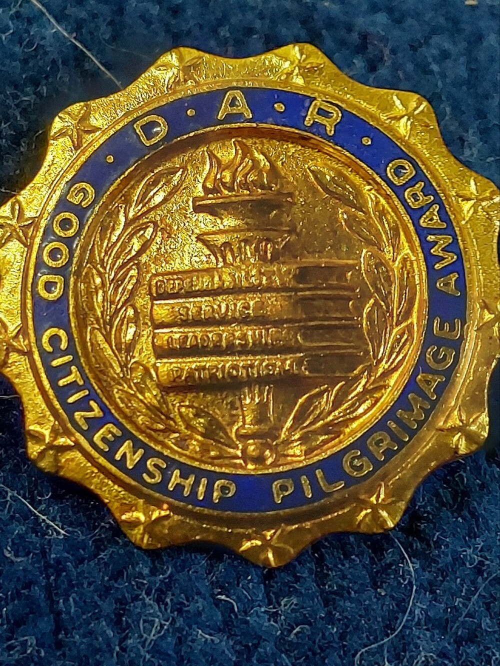 Vintage 1940s DAR Good Citizenship Pilgrimage Pin WWII Era Pat 1943